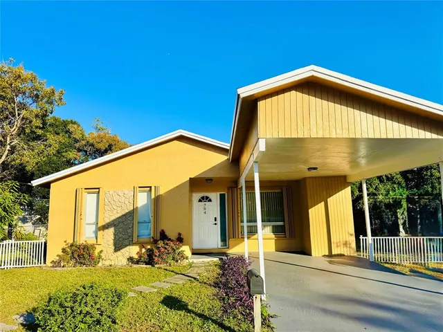 $3,300 | 704 Northwest 3rd Avenue, Pompano Beach, FL 33060