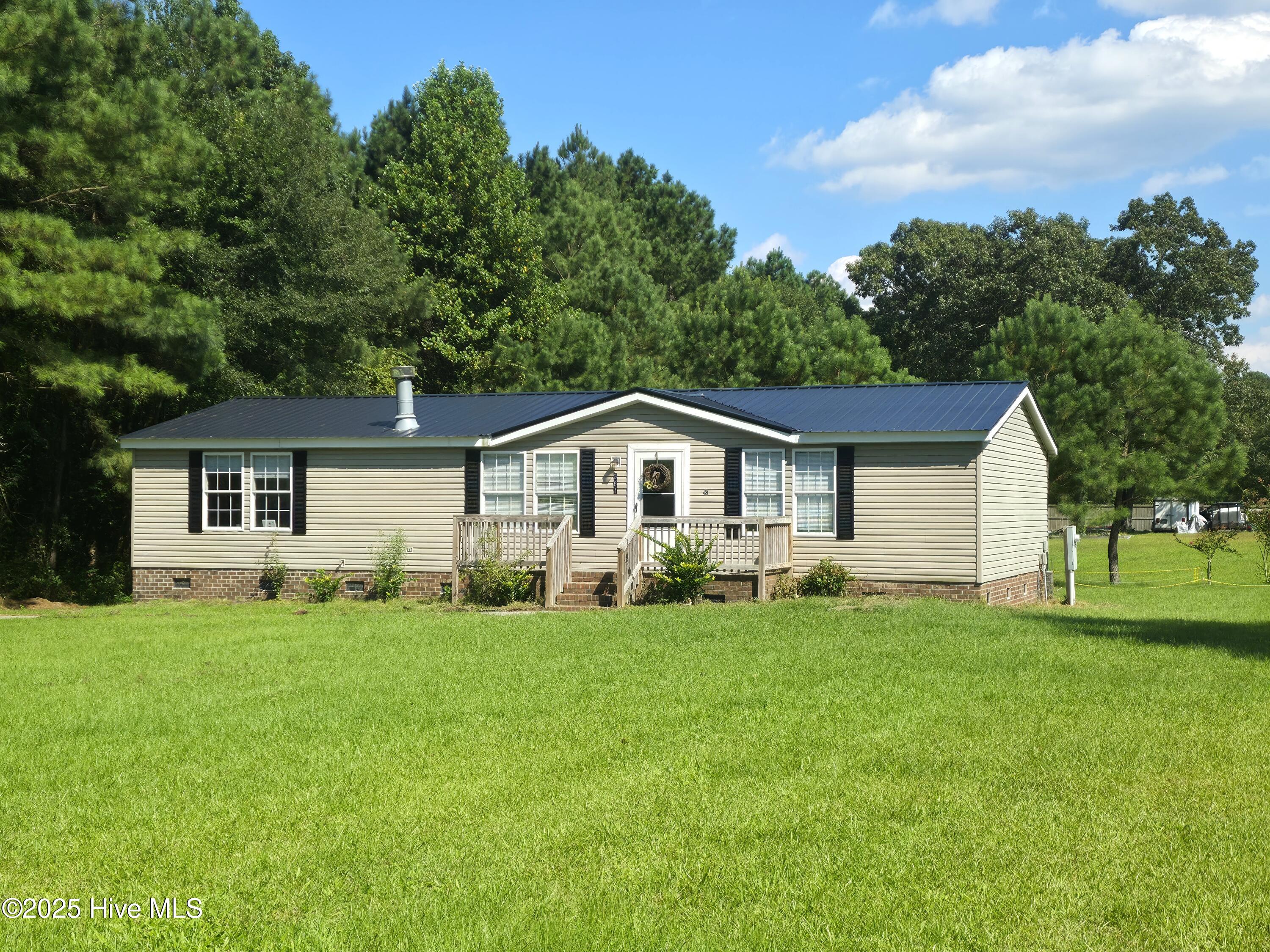 361 Fowler Manning Road Richlands, NC 28574 - Photo 1 of 39 361 Fowler Manning Road