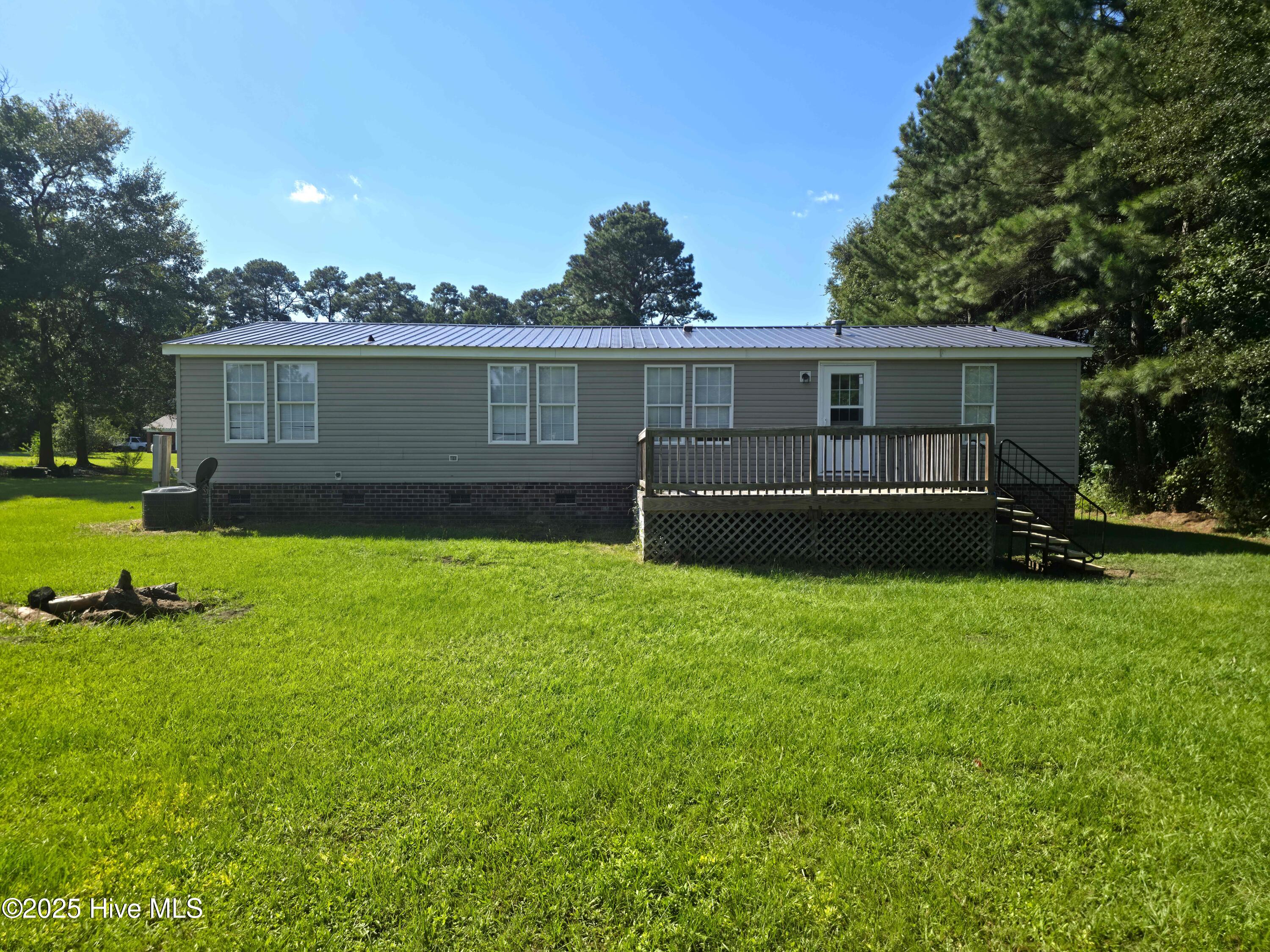 361 Fowler Manning Road Richlands, NC 28574 - Photo 39 of 39 Rear