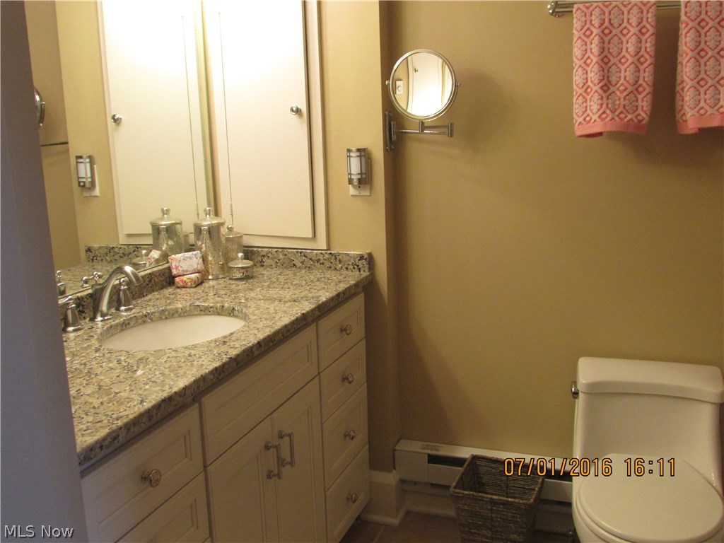3020 Yorkshire Road Cleveland, OH 44118 - Photo 15 of 35 Gallery Image 15