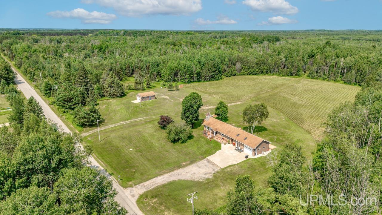1622 Truax 24th Road Cornell, MI 49818 - Photo 3 of 33 Gallery Image 3