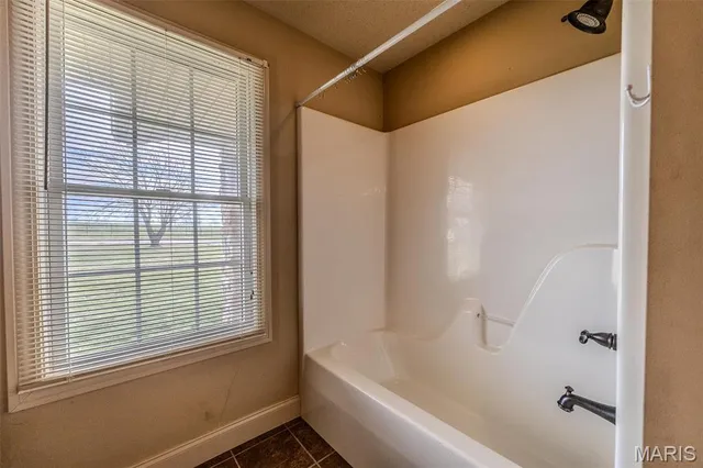 $699,000 | 10637 Highway Tt Lebanon Mo 65662, Grovespring, MO 65662