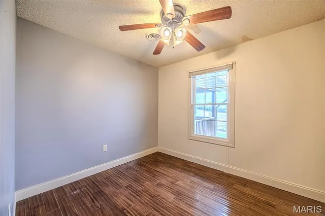 $699,000 | 10637 Highway Tt Lebanon Mo 65662, Grovespring, MO 65662