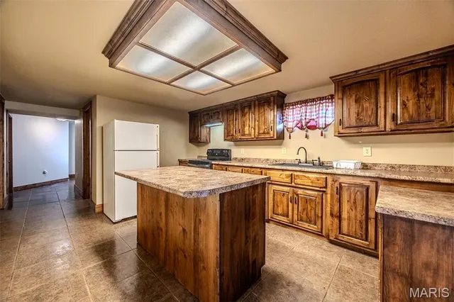 $699,000 | 10637 Highway Tt Lebanon Mo 65662, Grovespring, MO 65662