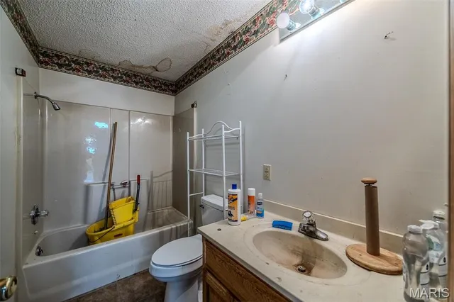 $699,000 | 10637 Highway Tt Lebanon Mo 65662, Grovespring, MO 65662