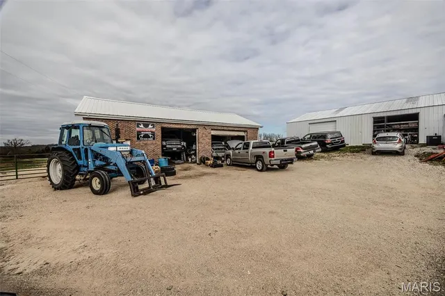 $699,000 | 10637 Highway Tt Lebanon Mo 65662, Grovespring, MO 65662