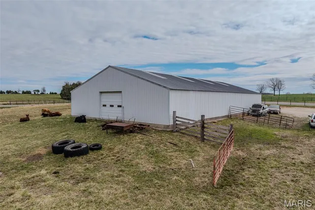 $699,000 | 10637 Highway Tt Lebanon Mo 65662, Grovespring, MO 65662