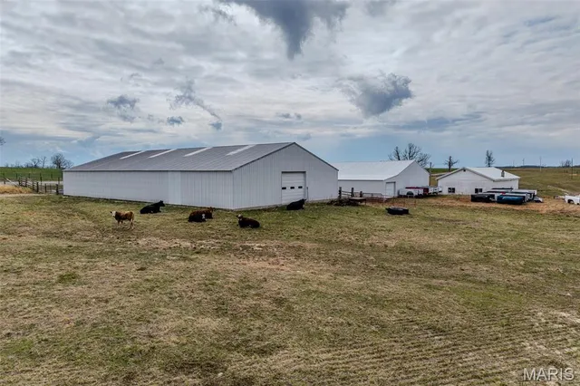 $699,000 | 10637 Highway Tt Lebanon Mo 65662, Grovespring, MO 65662