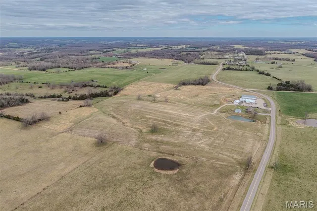 $699,000 | 10637 Highway Tt Lebanon Mo 65662, Grovespring, MO 65662