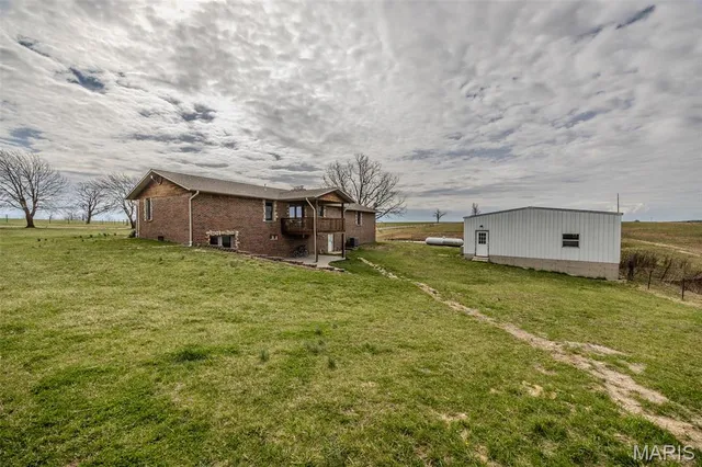 $699,000 | 10637 Highway Tt Lebanon Mo 65662, Grovespring, MO 65662