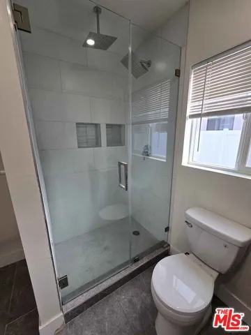 $3,850 | 14123 Califa Street, Van Nuys, CA 91401