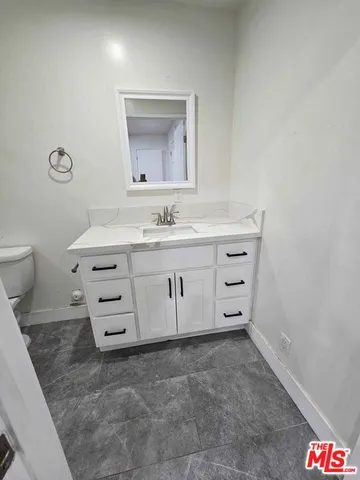 $3,850 | 14123 Califa Street, Van Nuys, CA 91401