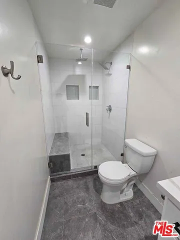 $3,850 | 14123 Califa Street, Van Nuys, CA 91401