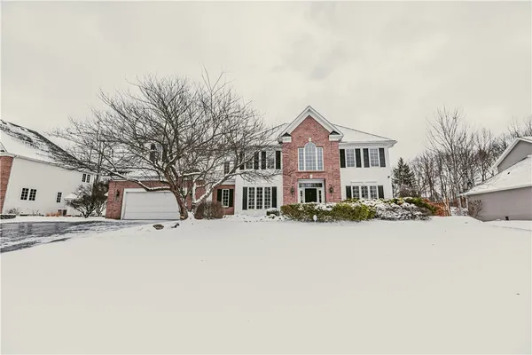 $727,000 | 22 Royale Drive, Perinton, NY 14450