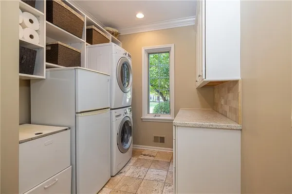 $727,000 | 22 Royale Drive, Perinton, NY 14450