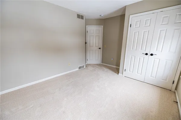 $727,000 | 22 Royale Drive, Perinton, NY 14450