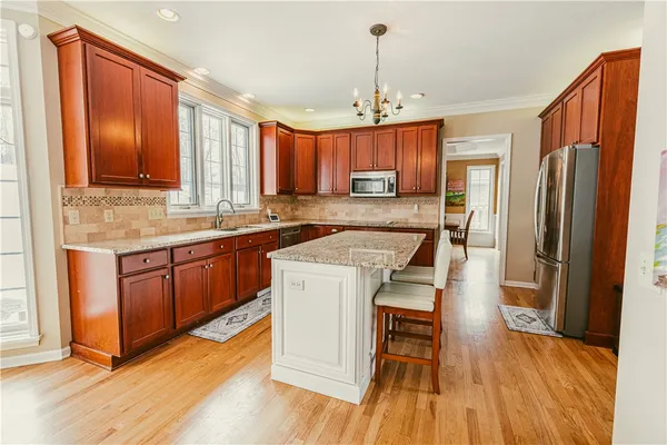 $727,000 | 22 Royale Drive, Perinton, NY 14450