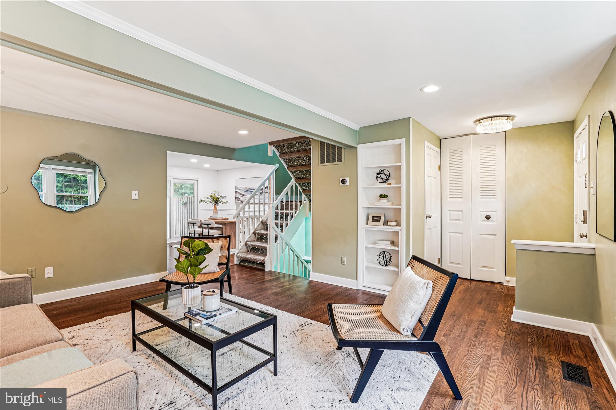 11708 Mossy Creek Lane Reston, VA 20191 - Photo 4 of 50 Living Room w Built In Bookshelf