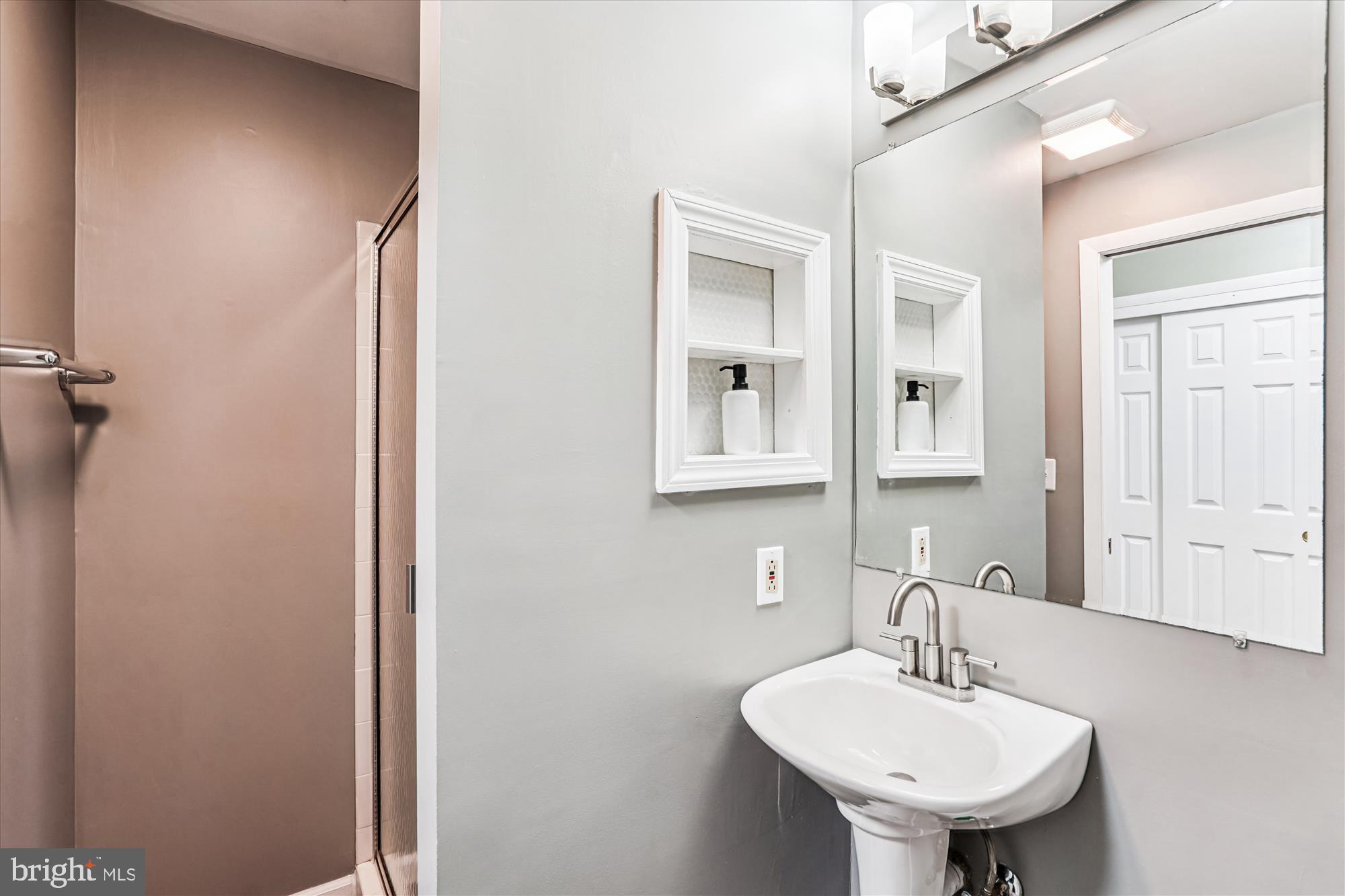 11708 Mossy Creek Lane Reston, VA 20191 - Photo 49 of 50 Full Bath in Lower Level