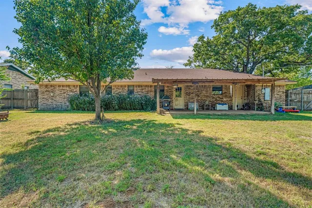 $304,000 | 103 Spicewood Drive, Stephenville, TX 76401