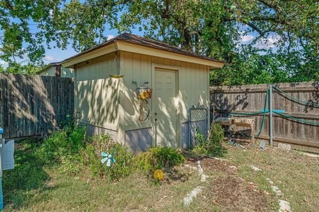 $304,000 | 103 Spicewood Drive, Stephenville, TX 76401