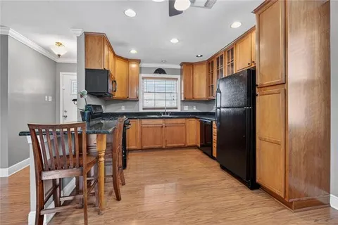$299,000 | 1321 Lakeshore Drive, Metairie, LA 70005