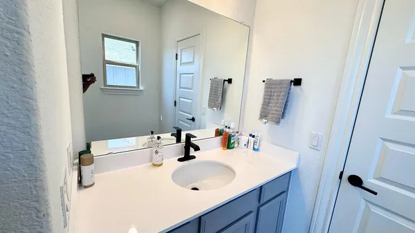 $2,999 | 126 Georgia Lace Trail, Georgetown, TX 78626