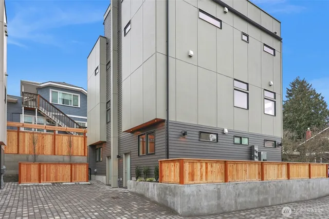 $1,189,000 | 1416 North 47th Street, Unit A, Seattle, WA 98103