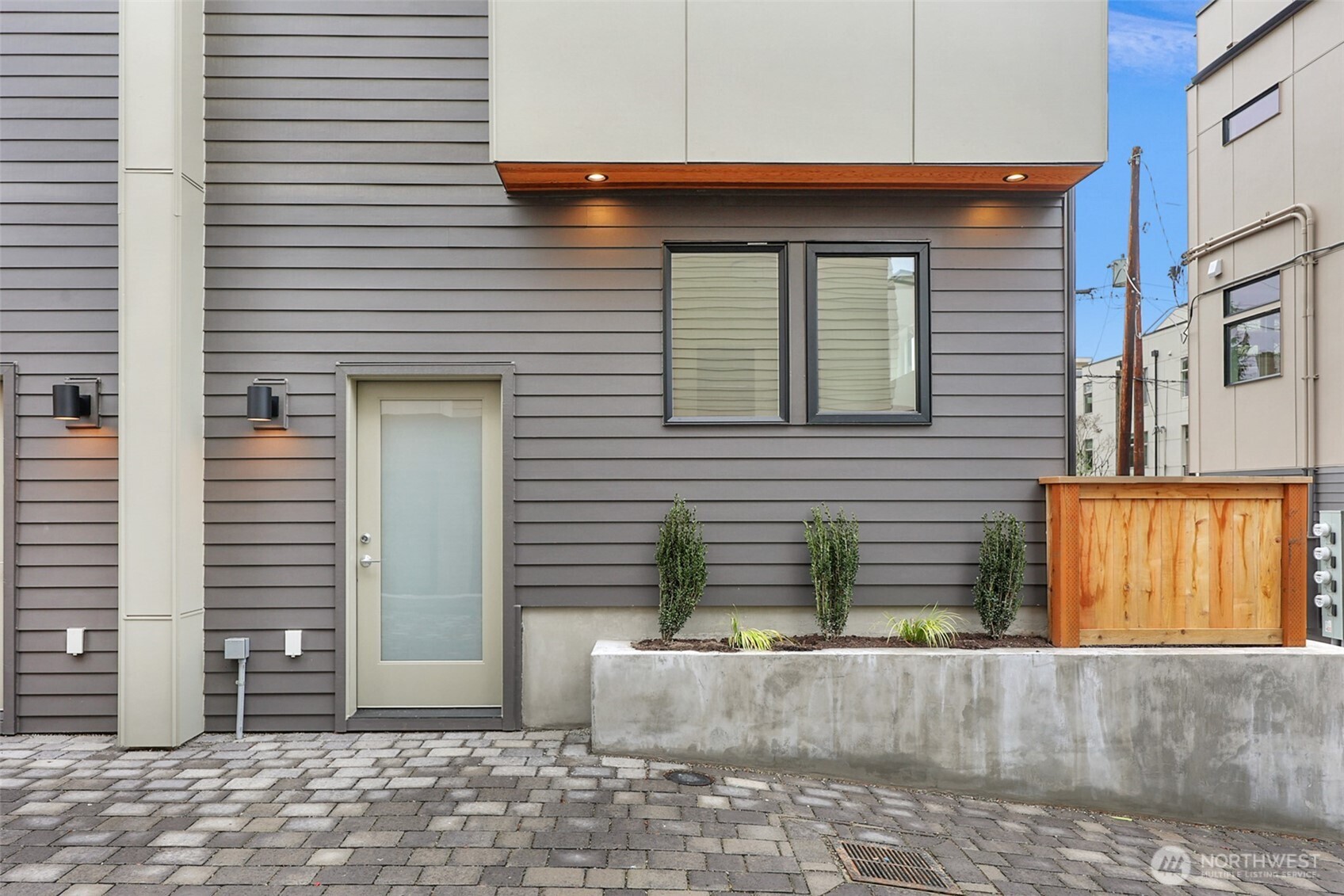 1416 North 47th Street, Unit A Seattle, WA 98103 - Photo 23 of 26