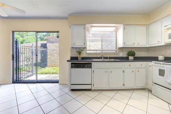 $1,850 | 1927 Ash Meadow Drive, Houston, TX 77090