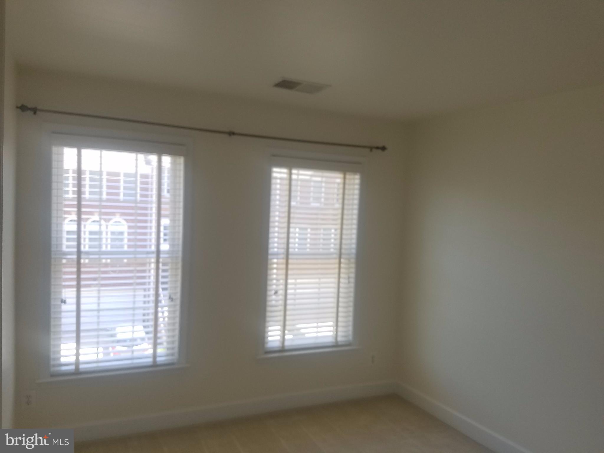 9274 Laurel Ridge Crossing Road Lorton, VA 22079 - Photo 17 of 27 Bedroom