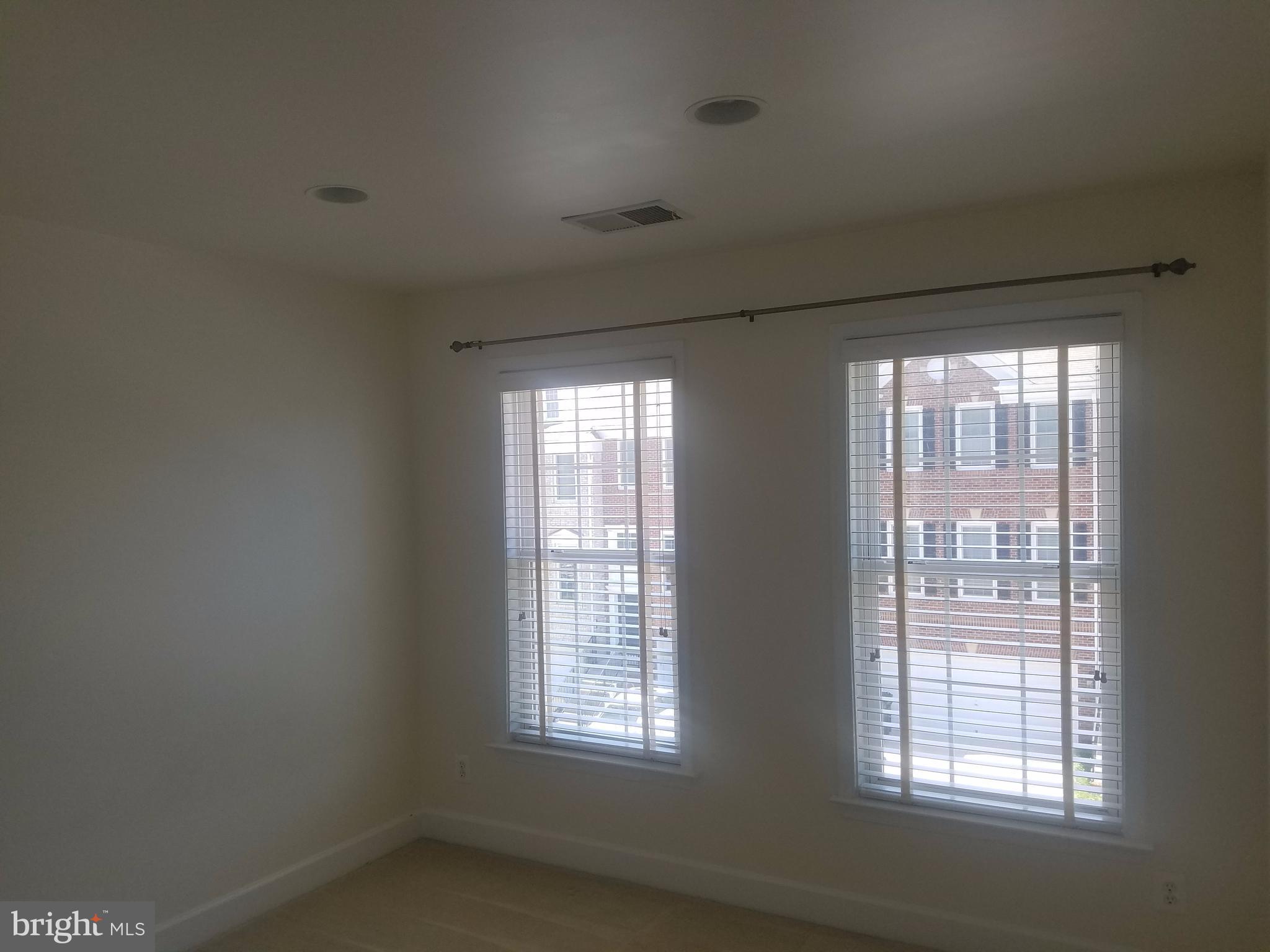 9274 Laurel Ridge Crossing Road Lorton, VA 22079 - Photo 19 of 27 Bedroom