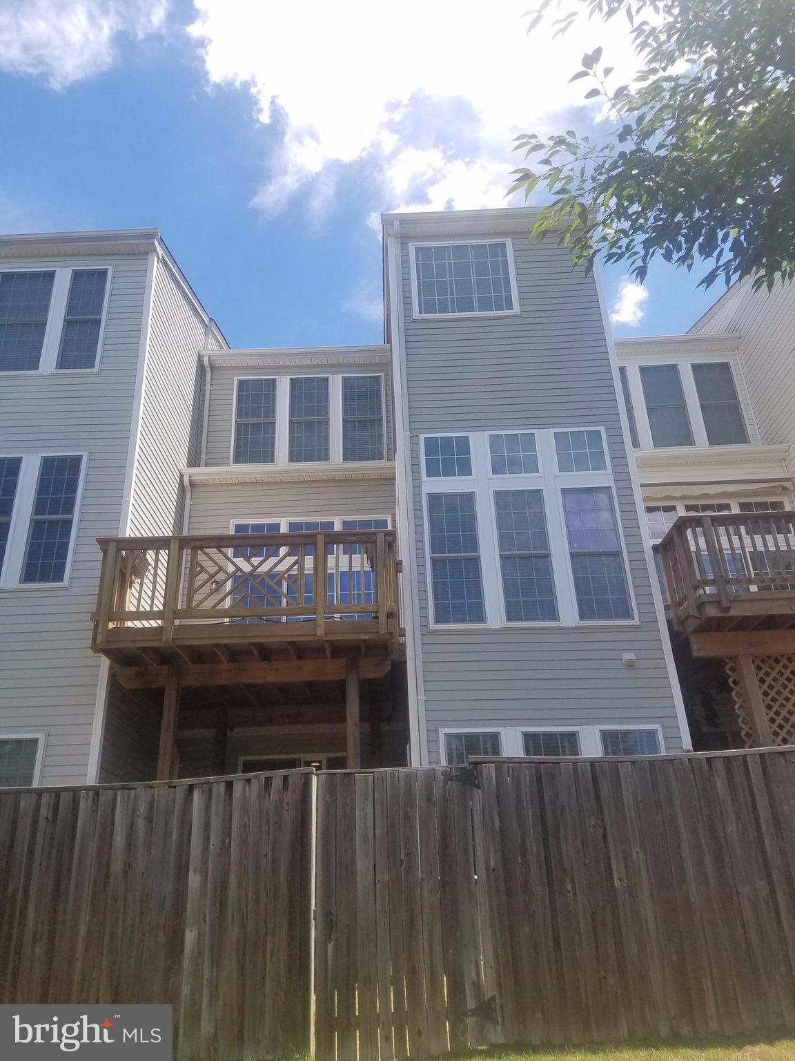 9274 Laurel Ridge Crossing Road Lorton, VA 22079 - Photo 25 of 27 Exterior (Rear)