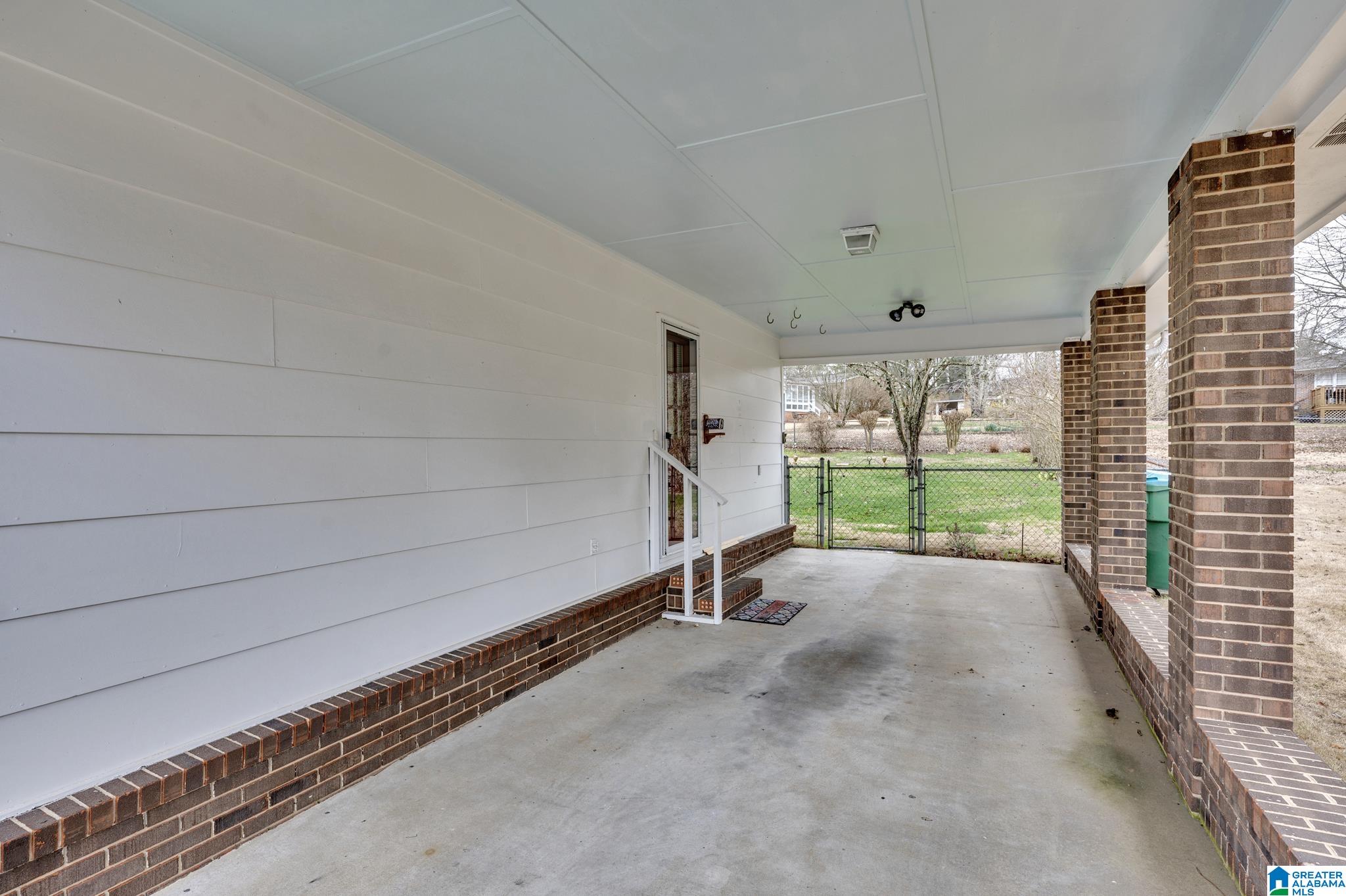 203 Meadow Lane Oneonta, AL 35121 - Photo 5 of 27