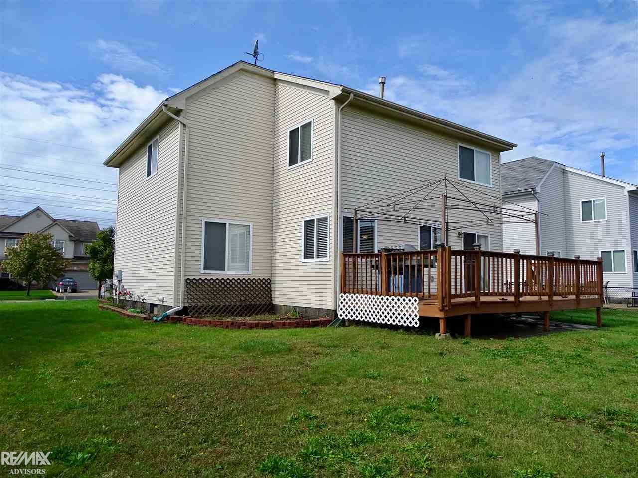 25260 Independence Trail Warren, MI 48089 - Photo 6 of 42
