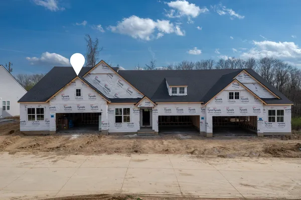 $429,900 | 865 Amesbury Drive, Florence, KY 41042