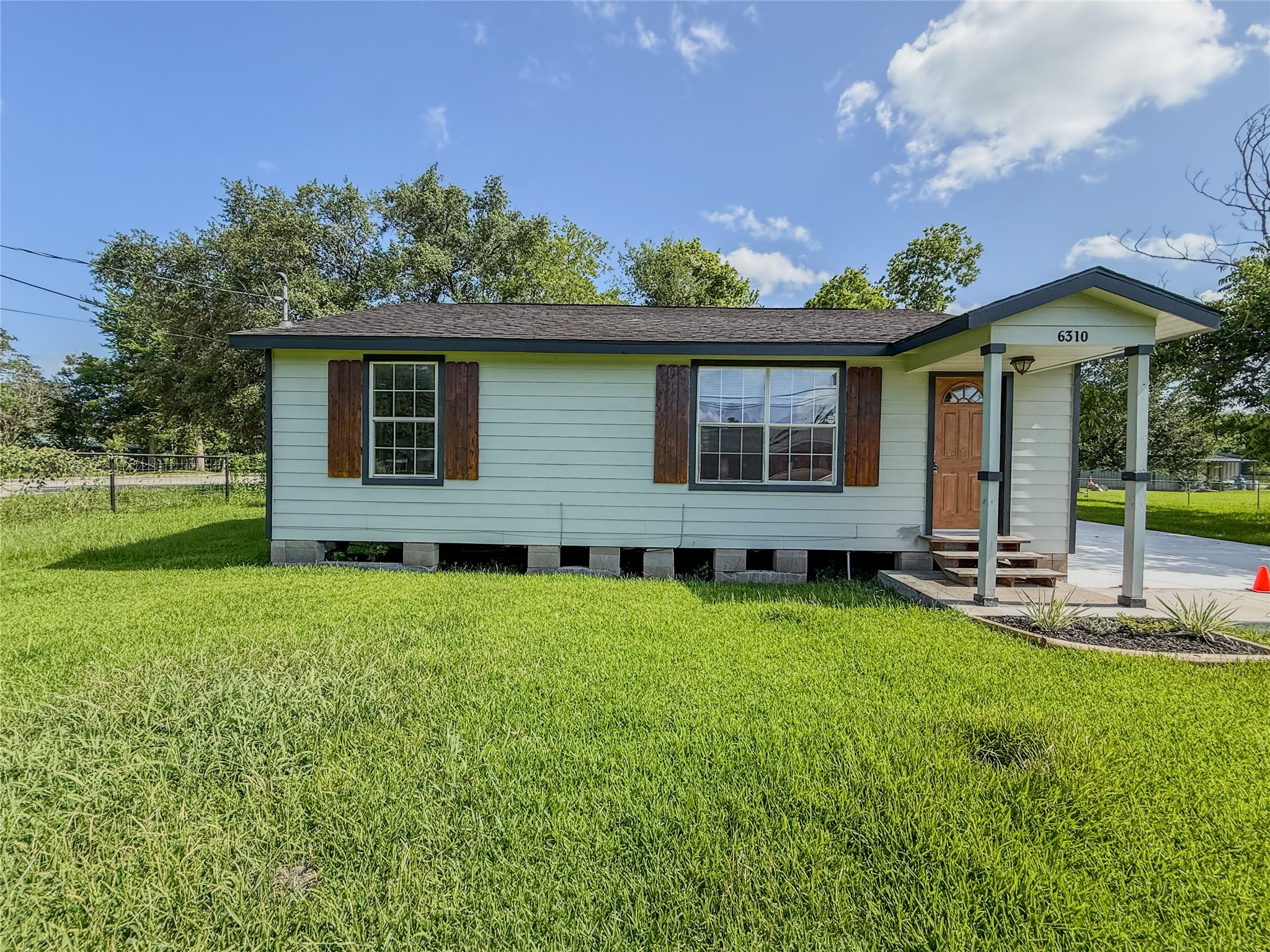 6310 Brookside Road Pearland, TX 77581 - Photo 2 of 17
