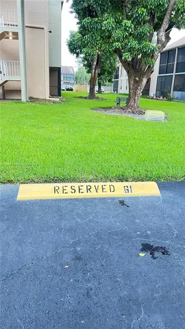 $1,700 | 7175 Orange Drive, Unit 306H, Davie, FL 33314