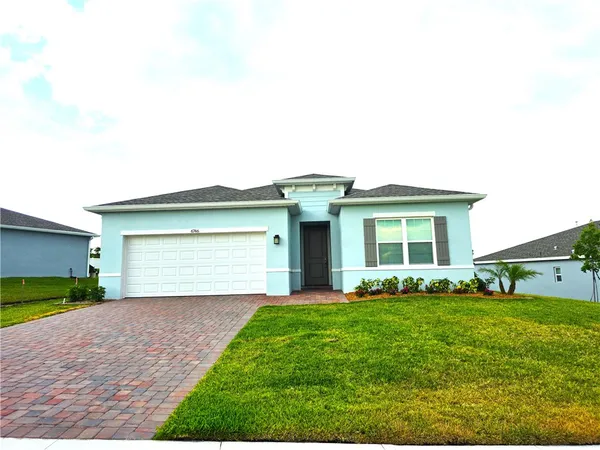 $2,400 | 6746 Rumine Circle, Vero Beach, FL 32967