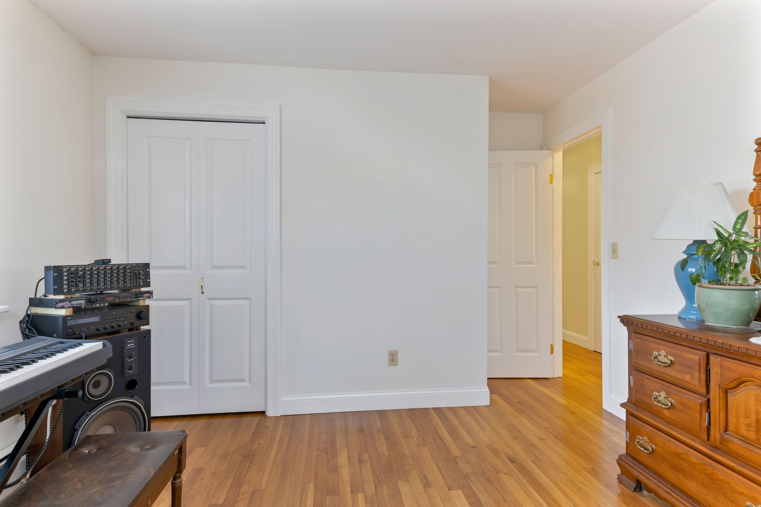 37 Calvin Hamblin Road Marstons Mills, MA 02648 - Photo 22 of 48 37CalLR-24