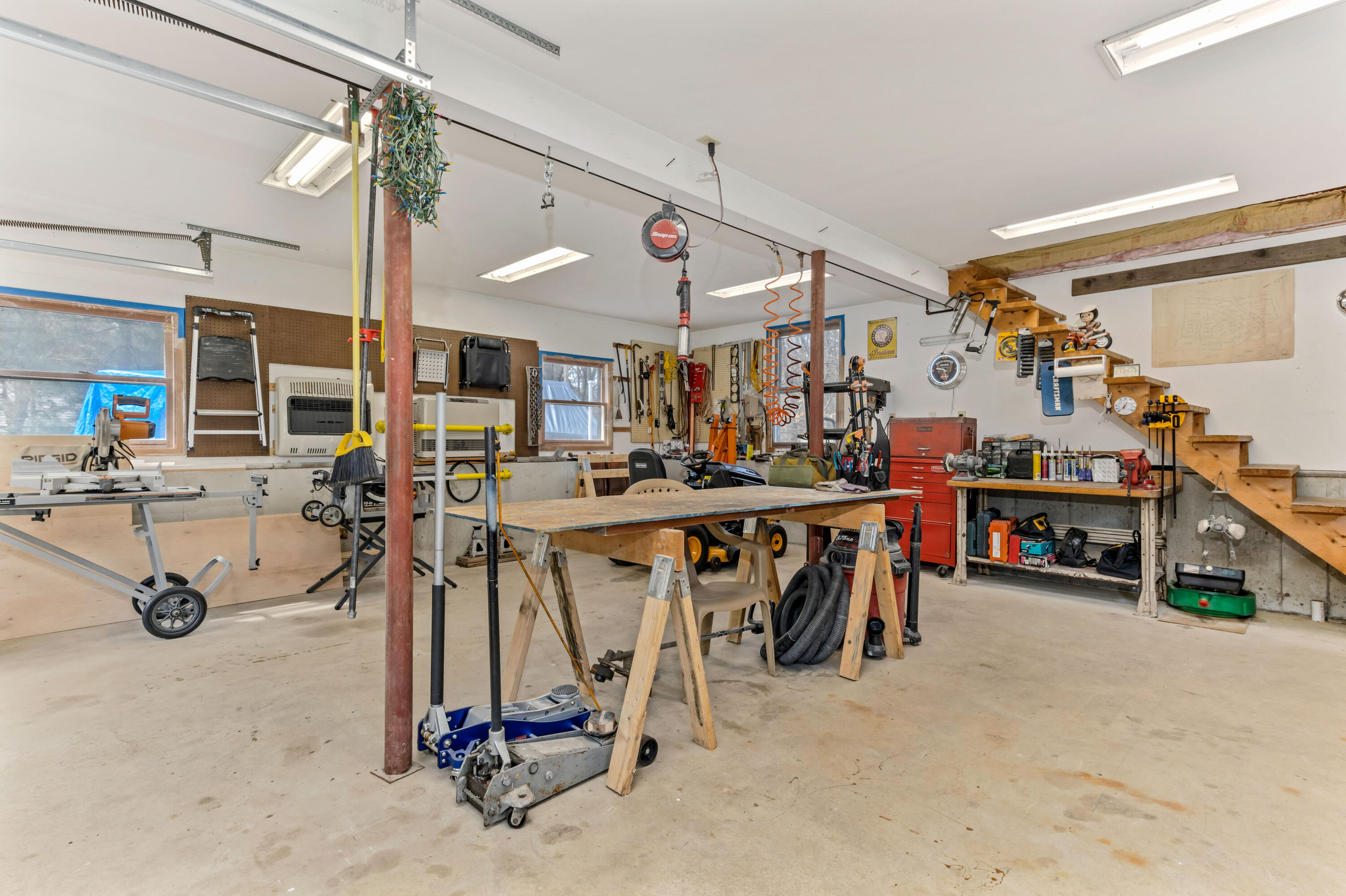 37 Calvin Hamblin Road Marstons Mills, MA 02648 - Photo 34 of 48 37CalLR-34
