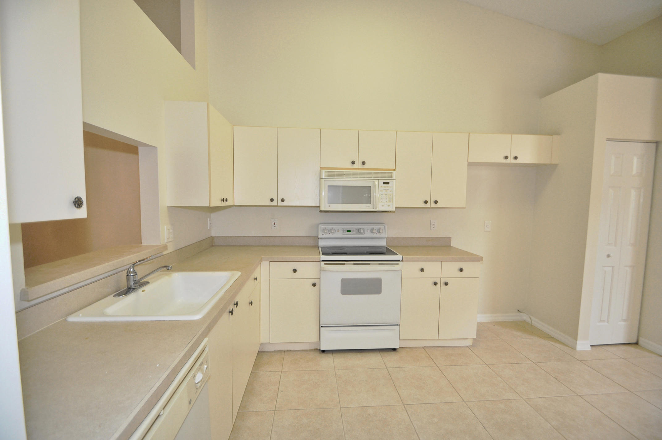 15263 Ixora Road Delray Beach, FL 33484 - Photo 10 of 30 DSC_0018