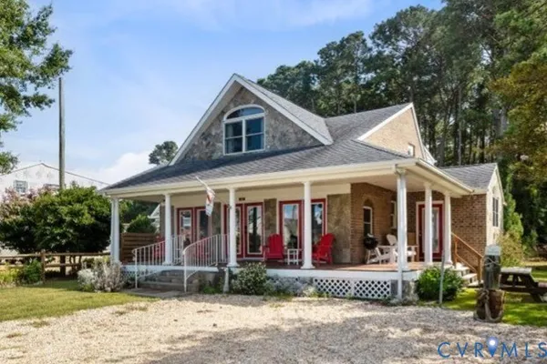 $500,000 | 167 Riverside Drive, Deltaville, VA 23043