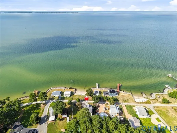 $500,000 | 167 Riverside Drive, Deltaville, VA 23043