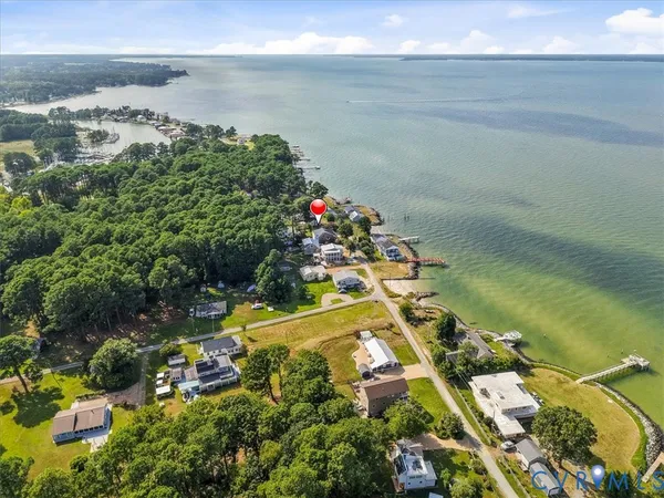 $500,000 | 167 Riverside Drive, Deltaville, VA 23043