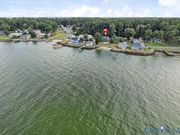 $500,000 | 167 Riverside Drive, Deltaville, VA 23043
