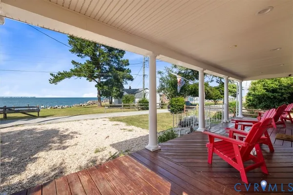 $500,000 | 167 Riverside Drive, Deltaville, VA 23043