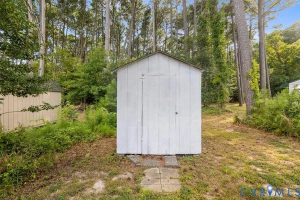 $500,000 | 167 Riverside Drive, Deltaville, VA 23043