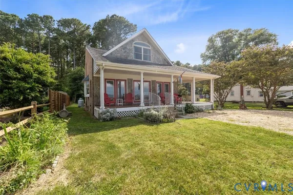 $500,000 | 167 Riverside Drive, Deltaville, VA 23043