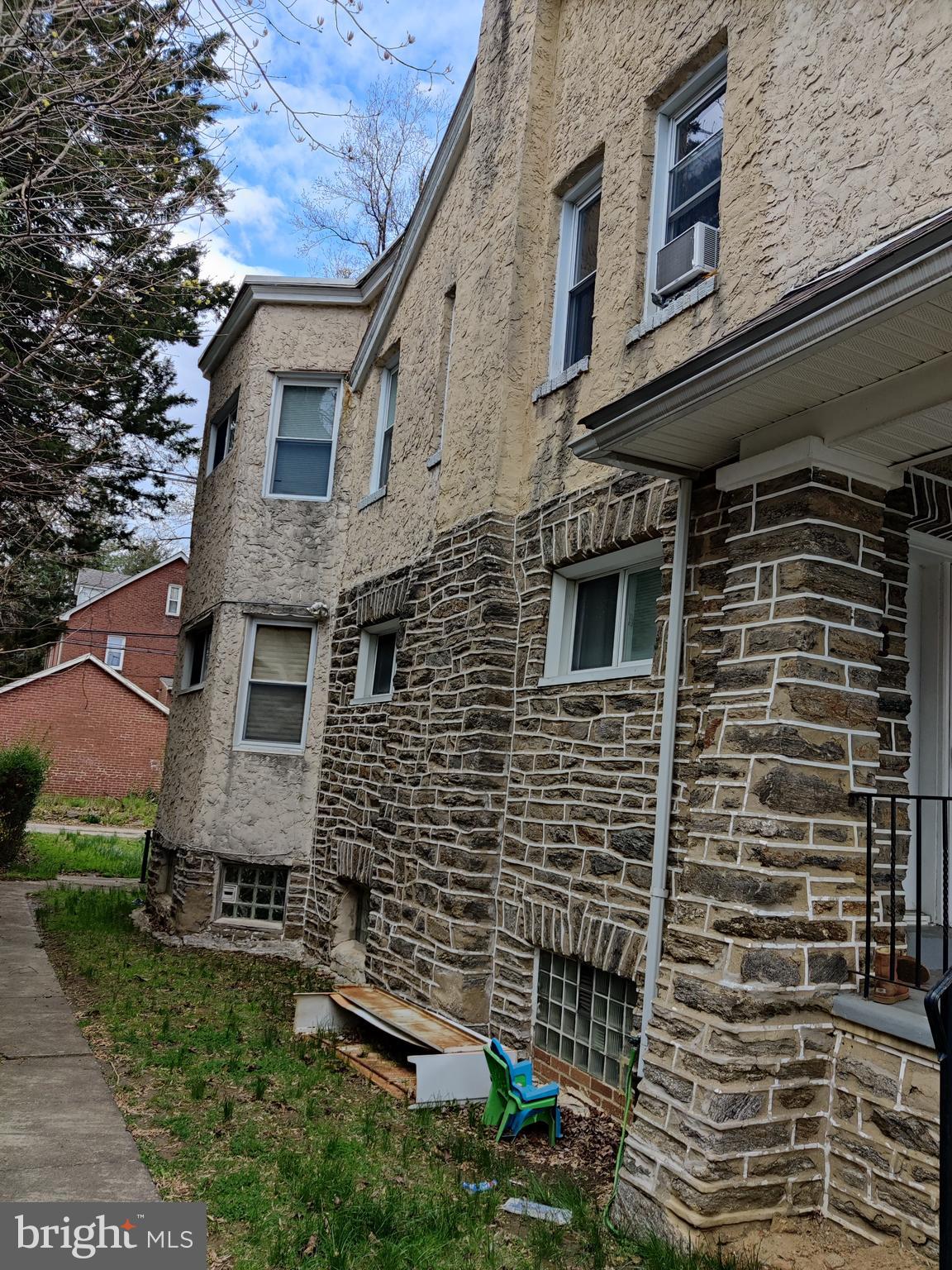 913 East Rittenhouse Street Philadelphia, PA 19138 - Photo 3 of 8 Gallery Image 3